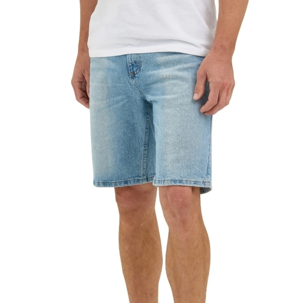 Wrangler Relaxed Fit Light Wash Jean Shorts Size 44 Denim Casual Jorts
